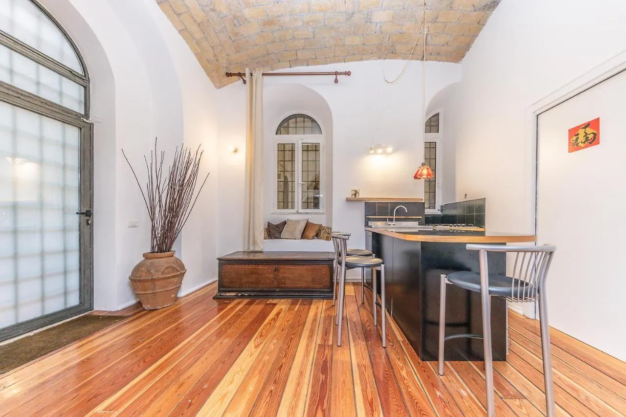 Apartment Lovely Loft Near Termini Station Rome